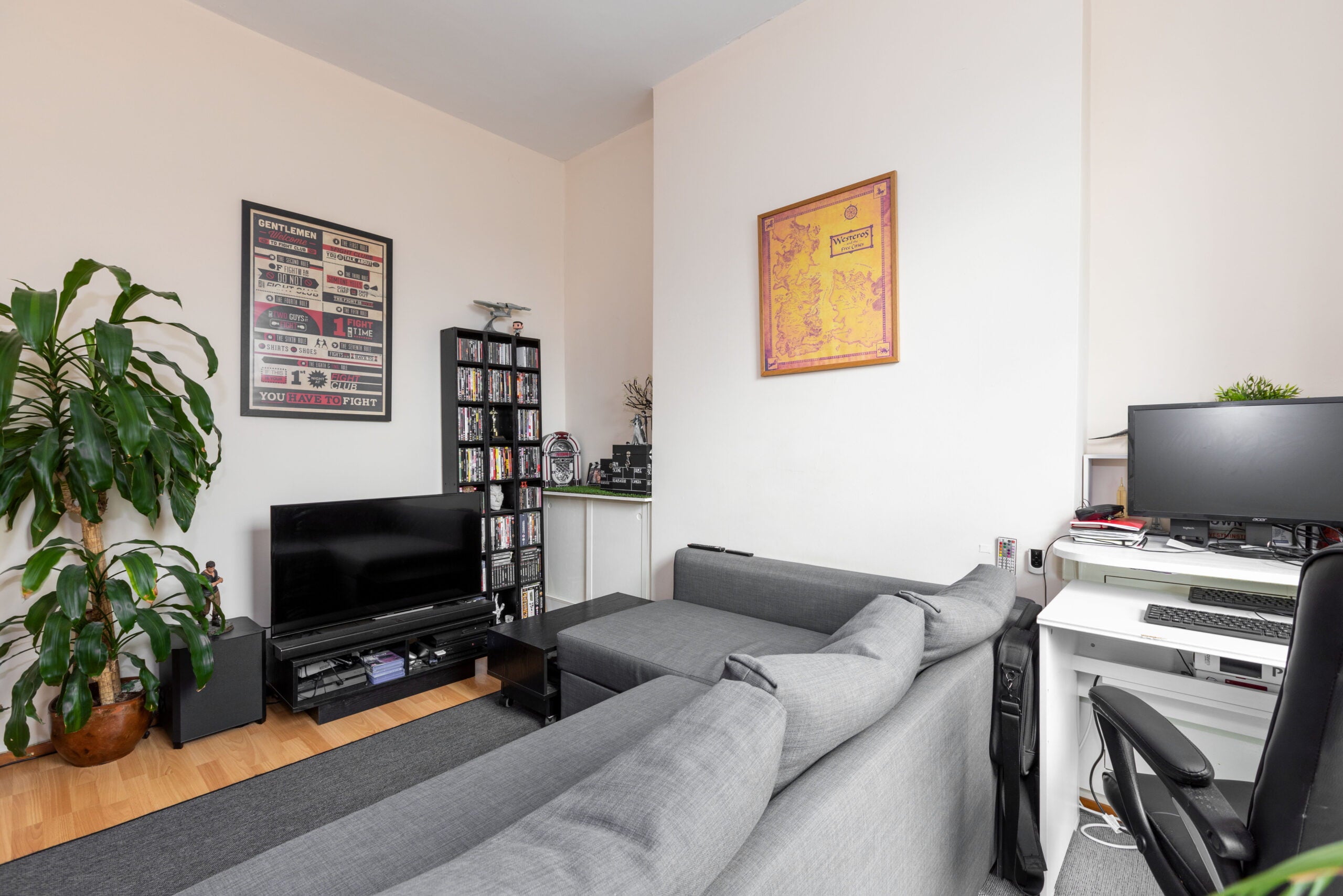 Flat Parkhurst Road in Greater London
