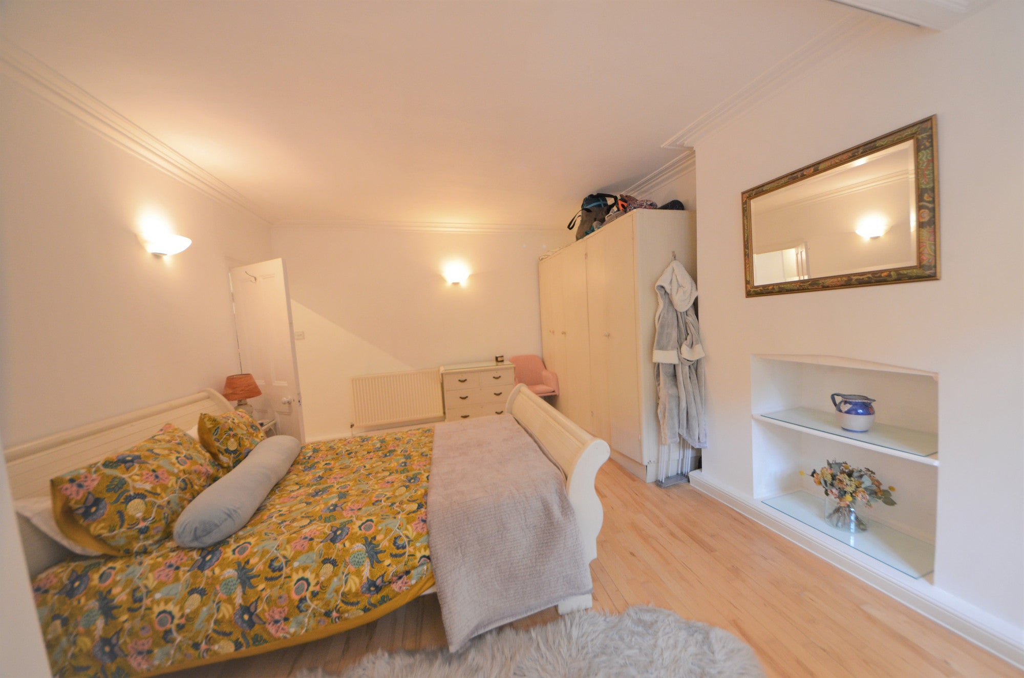 Flat Pulteney Terrace in Greater London