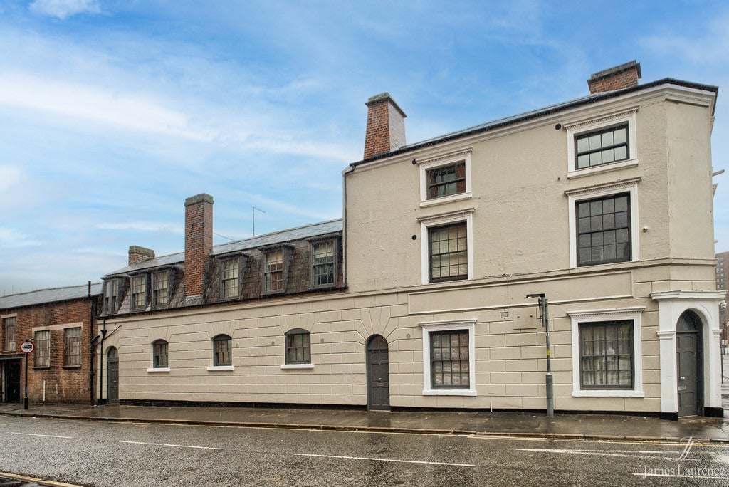 Flat Shadwell Street in Birmingham