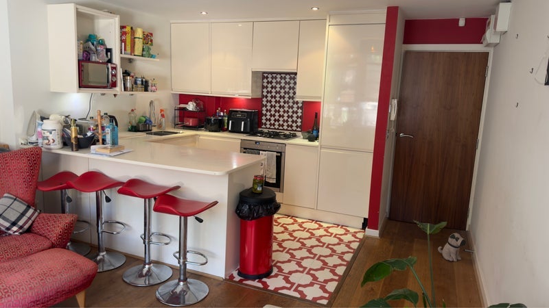 Room Wandsworth Road in Greater London