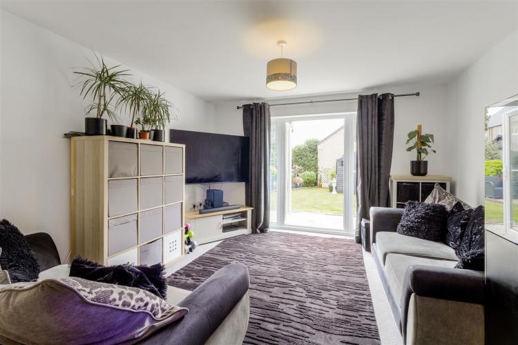 House Cottesbrooke Way in Ringstead