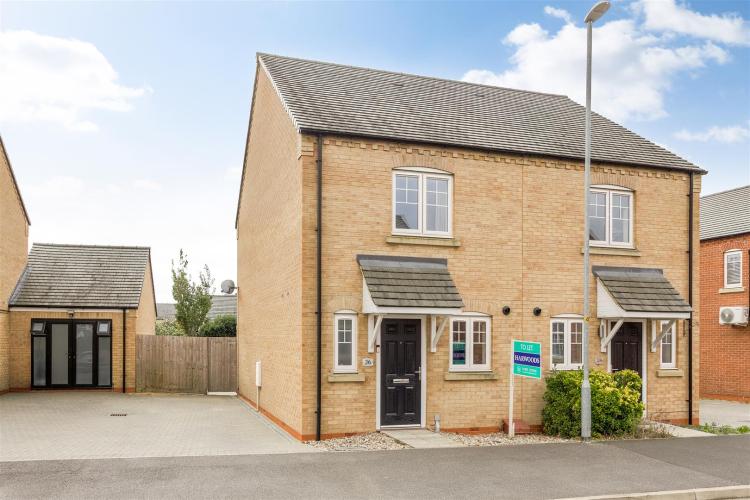 House Cottesbrooke Way in Ringstead