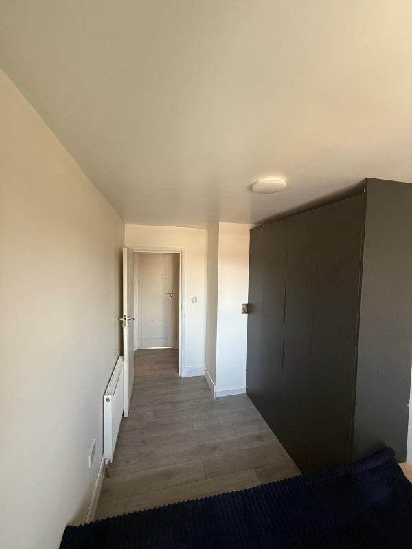 Flat Kevin Close in Greater London
