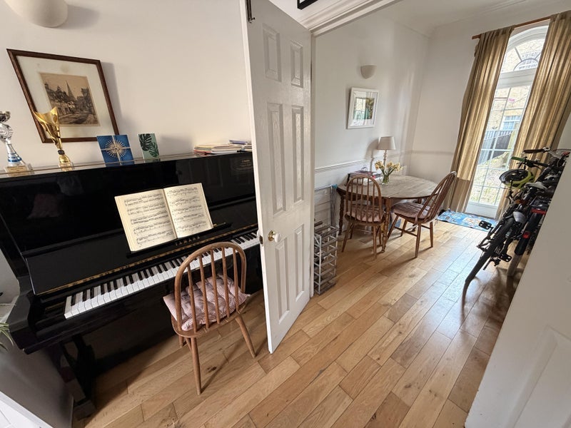 Room William Square in Greater London
