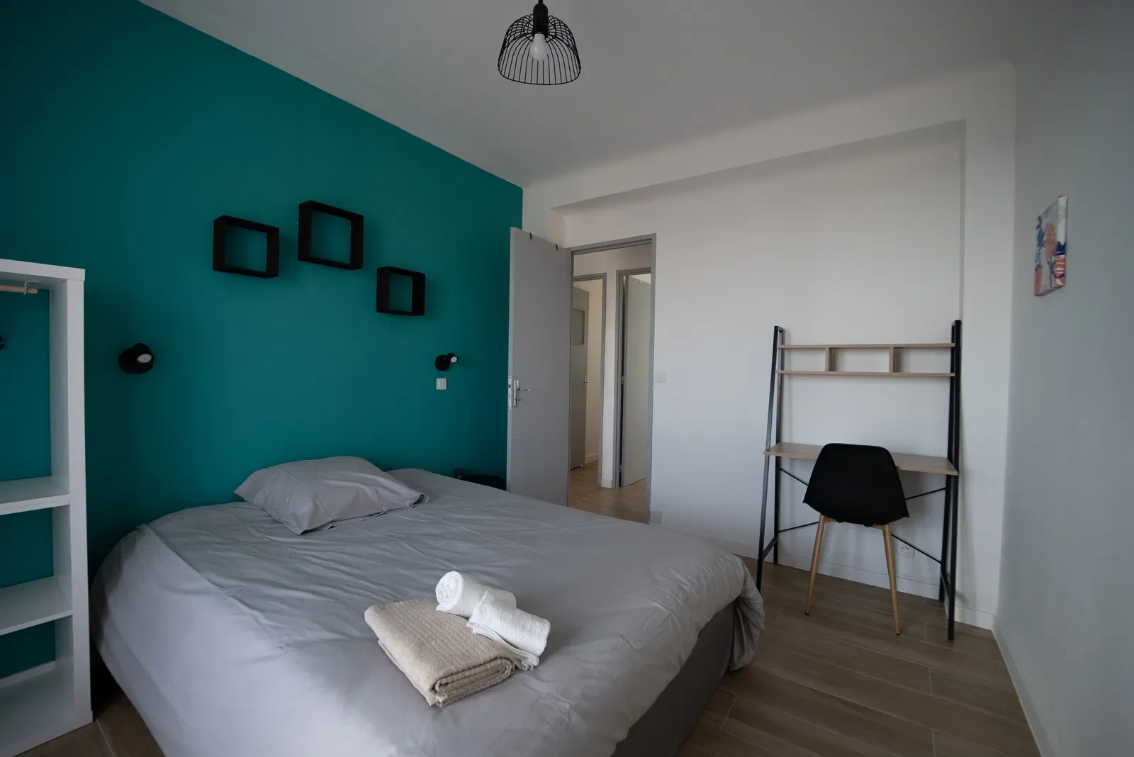 Chambre Rue Jean Crespon à Nîmes