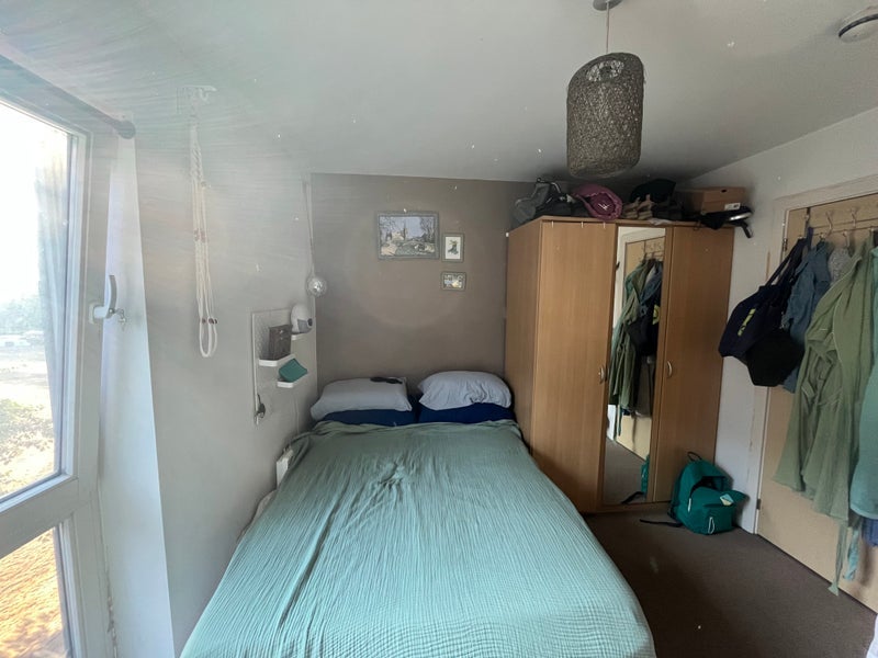 Room Southwold Road in Greater London