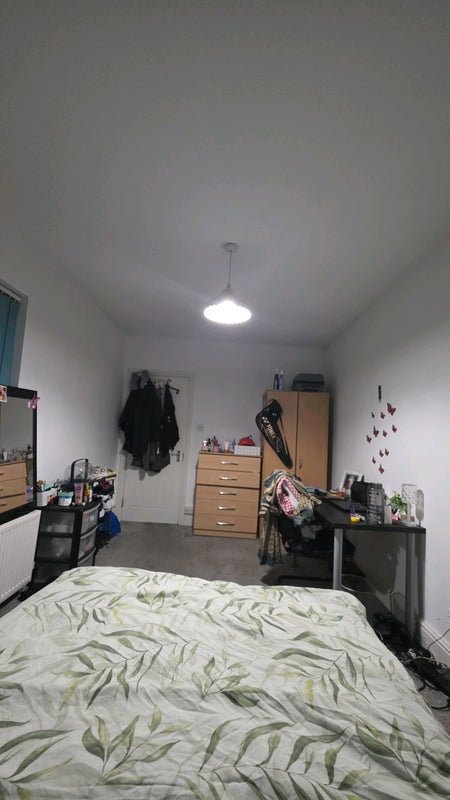 Room Winnie Road in Birmingham