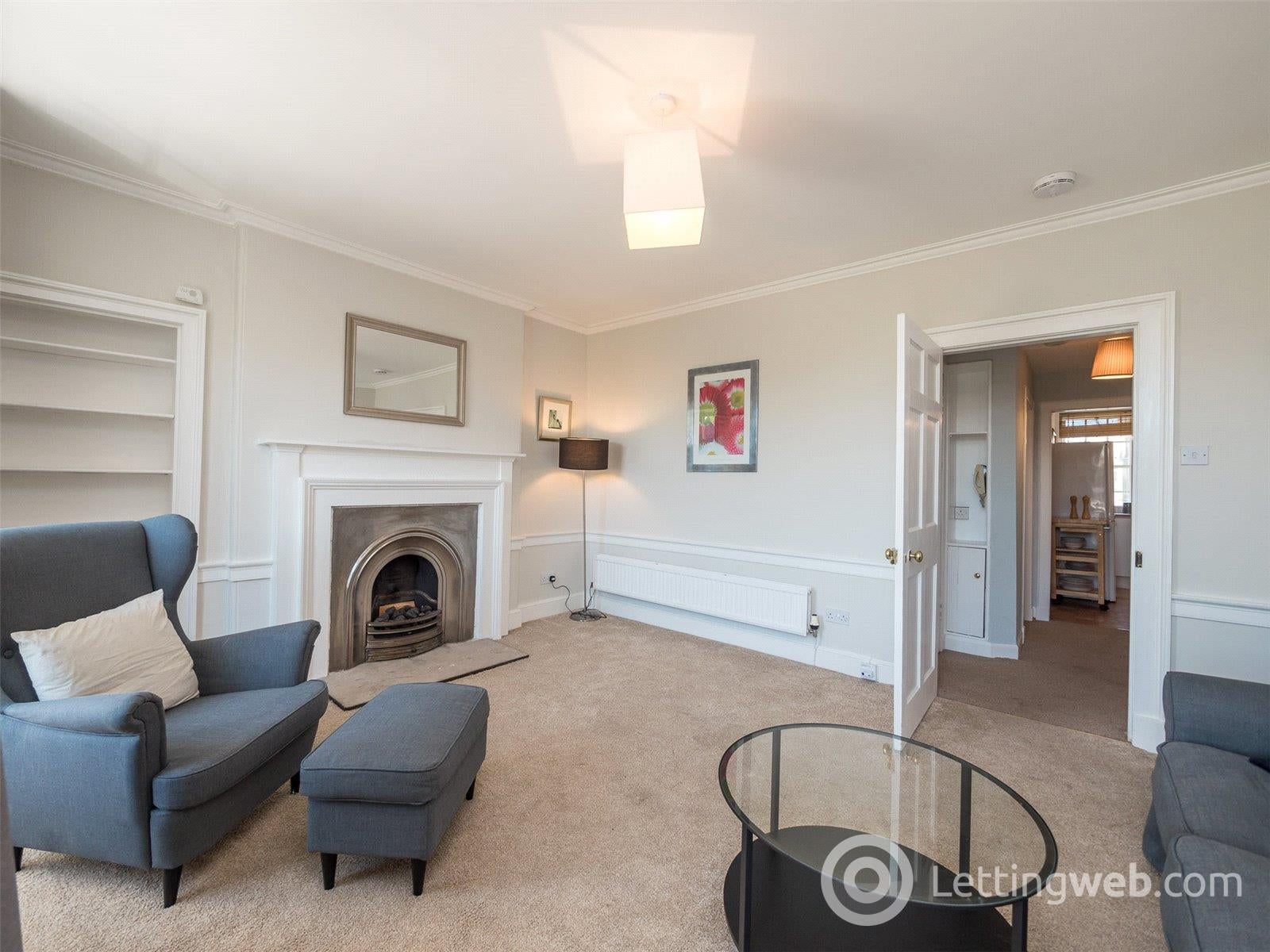 Flat Glanville Place in Edinburgh