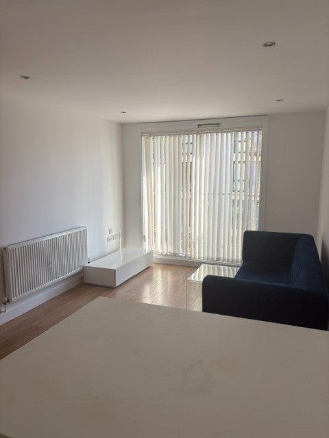 Flat Conington Road in Greater London