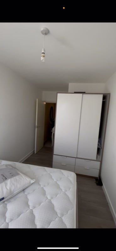 Room Sclater Street in Greater London