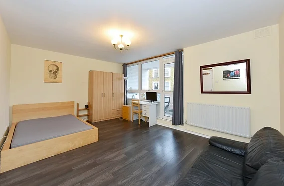 Room Nash Street in Greater London