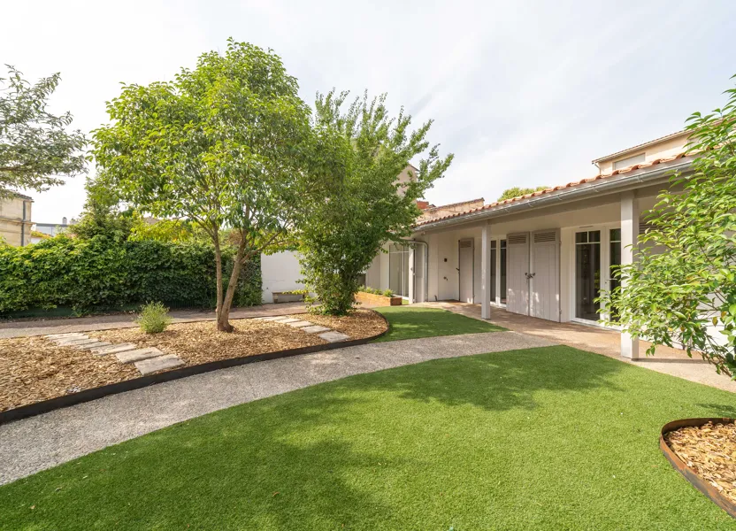 House Rue Charles Floquet in Talence