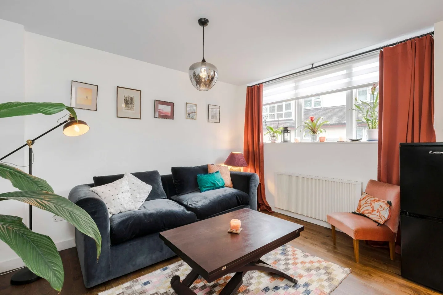 Flat Alscot Road in Greater London