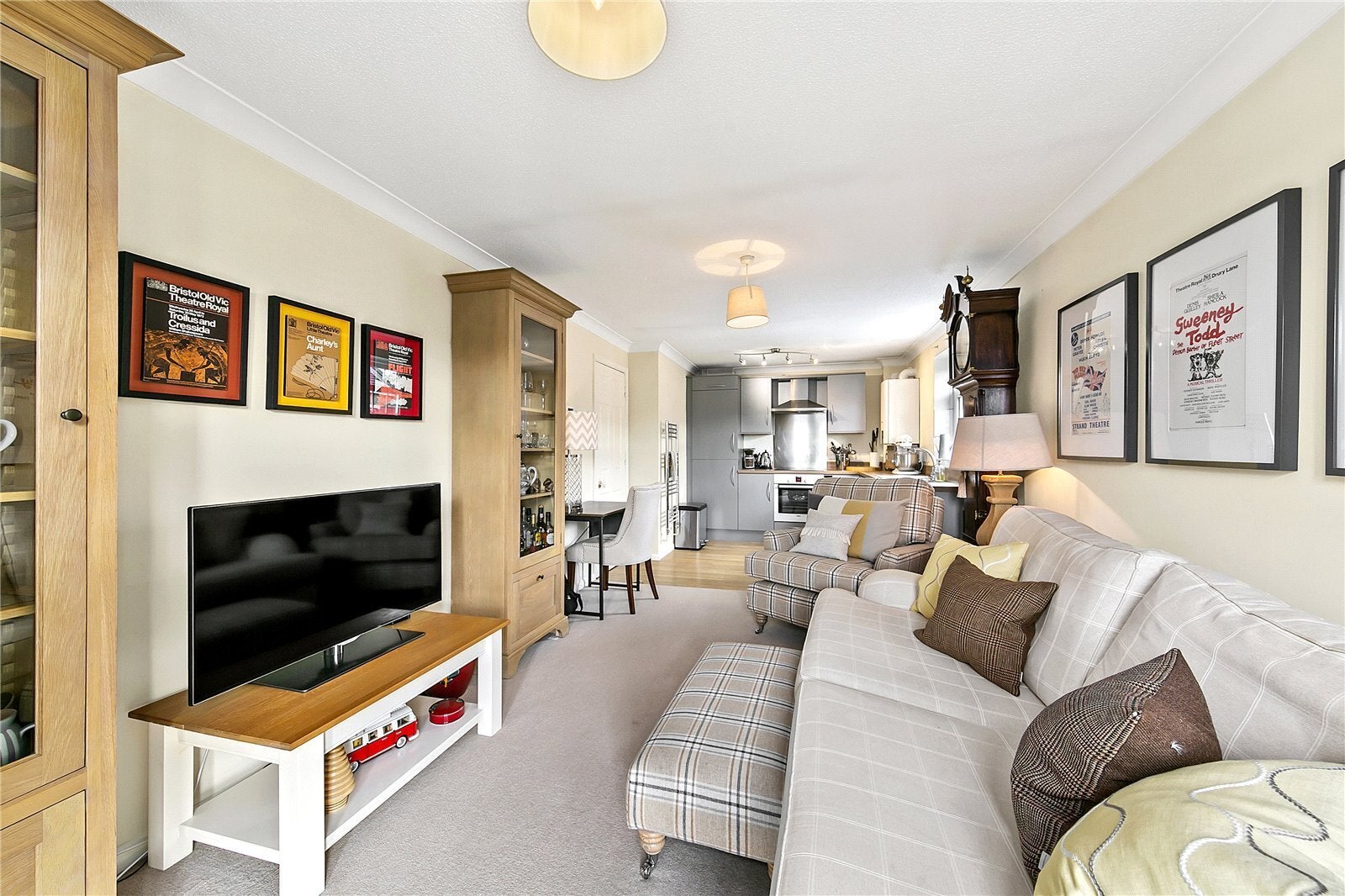 Flat Sheen Park in Greater London