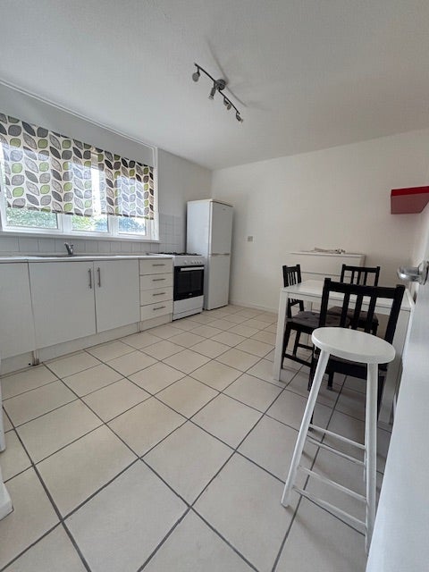 Flat Hungerford Road in Greater London