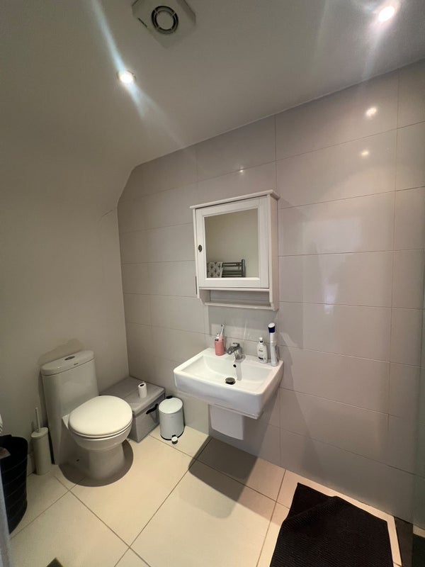 Room Cavendish Road in Greater London