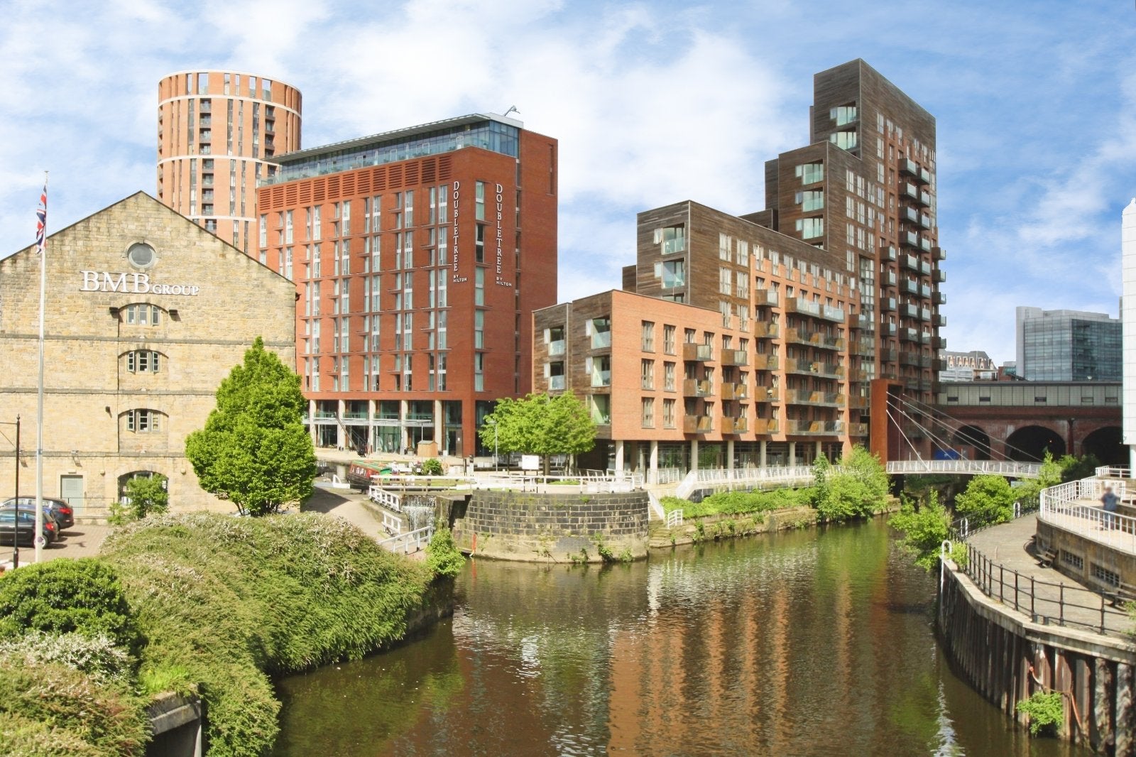Flat Canal Wharf in Leeds