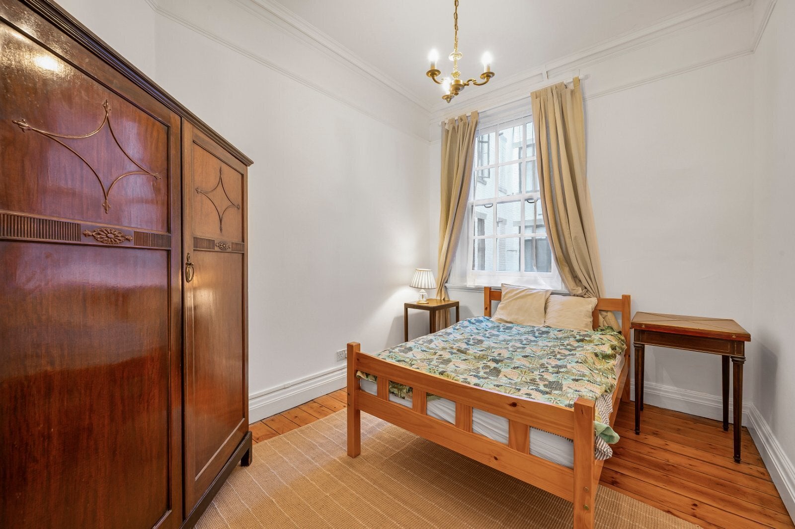 Flat Great Portland Street in City of Westminster
