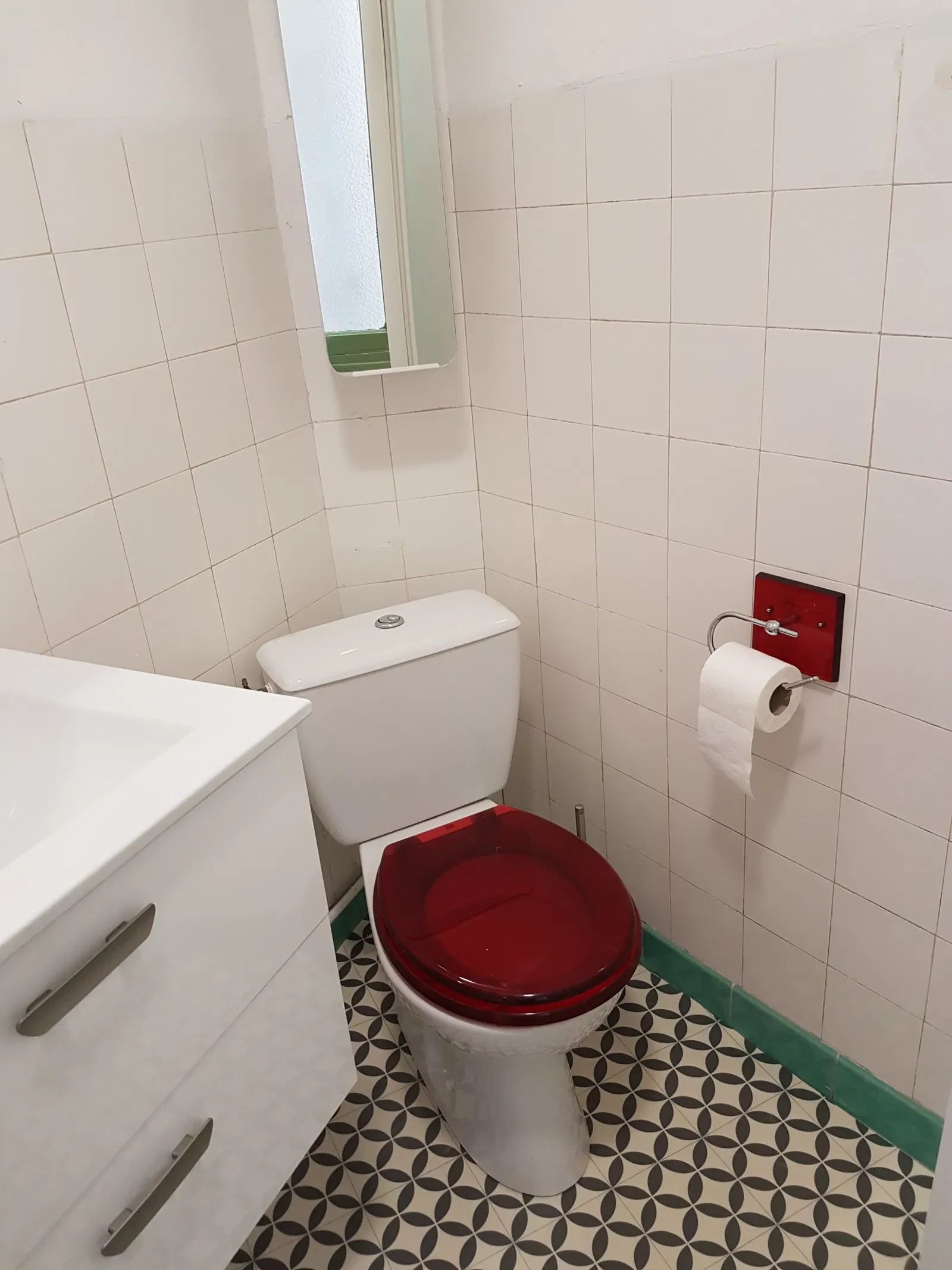 Chambre Rue Vincent Faïta à Nîmes