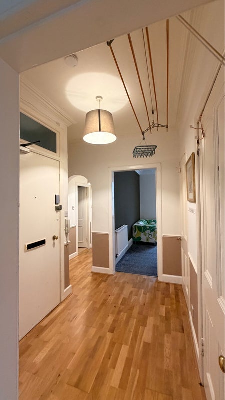 Flat Leven Street in City of Edinburgh