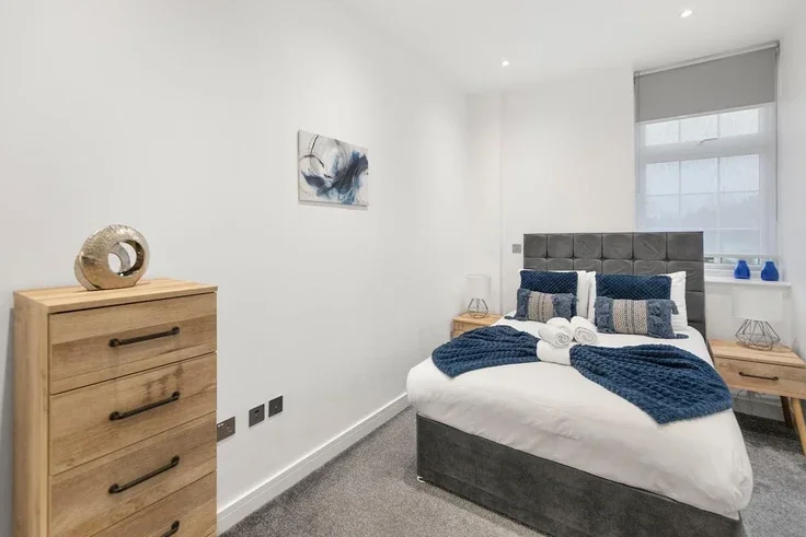 Flat Ashbourne Avenue in Greater London