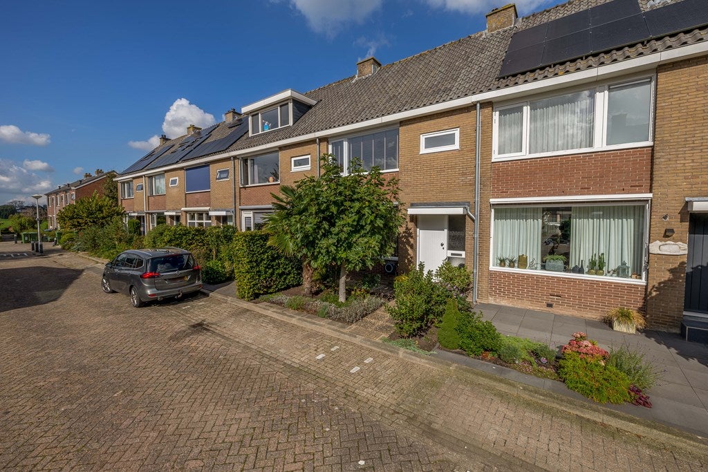 Huis Julianalaan 28 in Reeuwijk