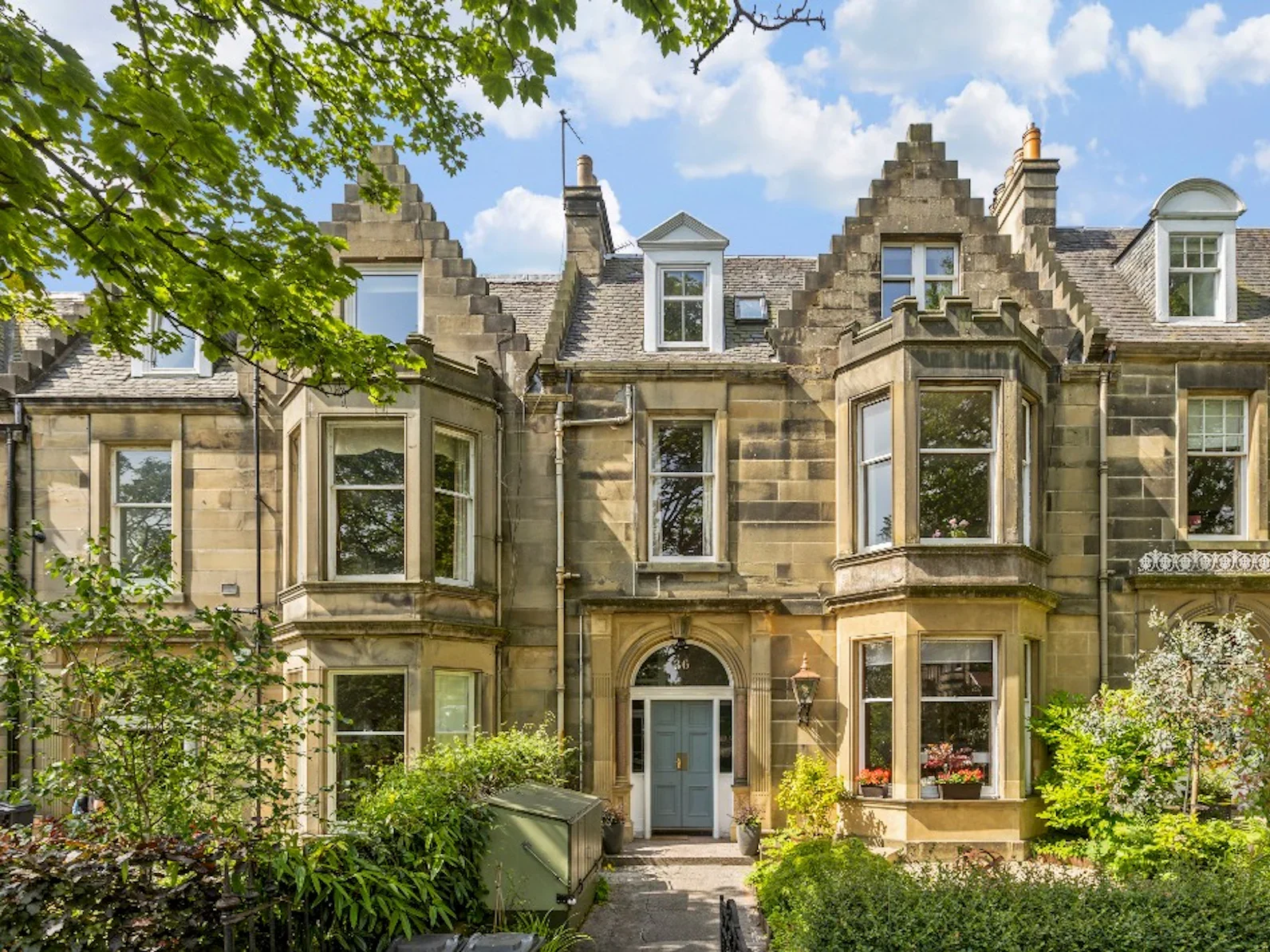 Flat Murrayfield Avenue in City of Edinburgh