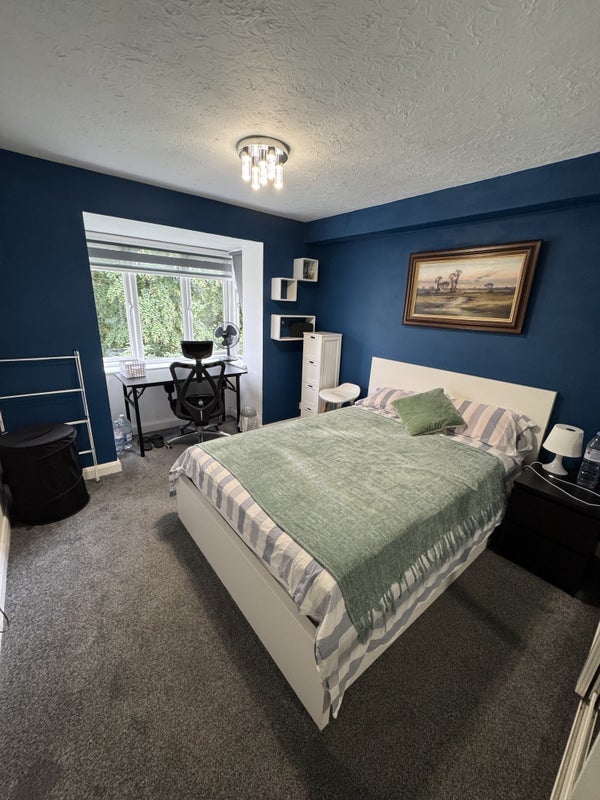Room Sterling Gardens in Greater London