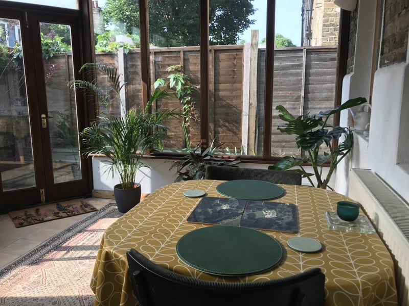 Room Percy Road in Greater London