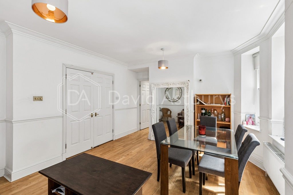 Flat Berners Street in City of Westminster