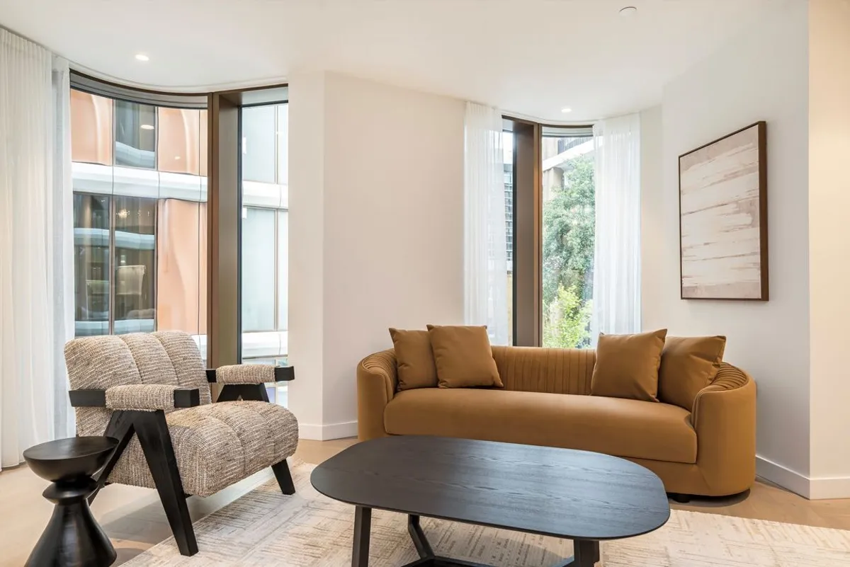 Flat Park Street in Greater London