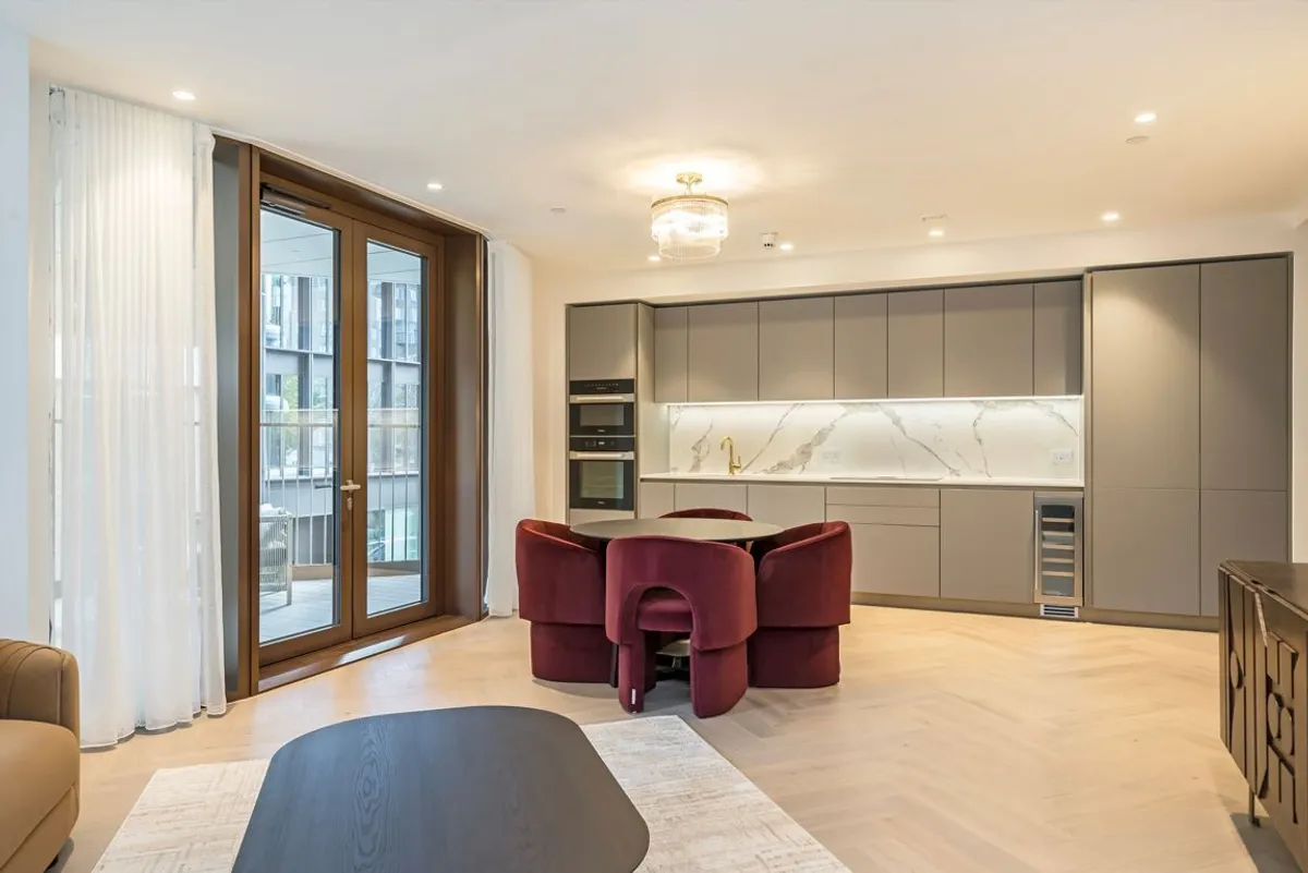 Flat Park Street in Greater London