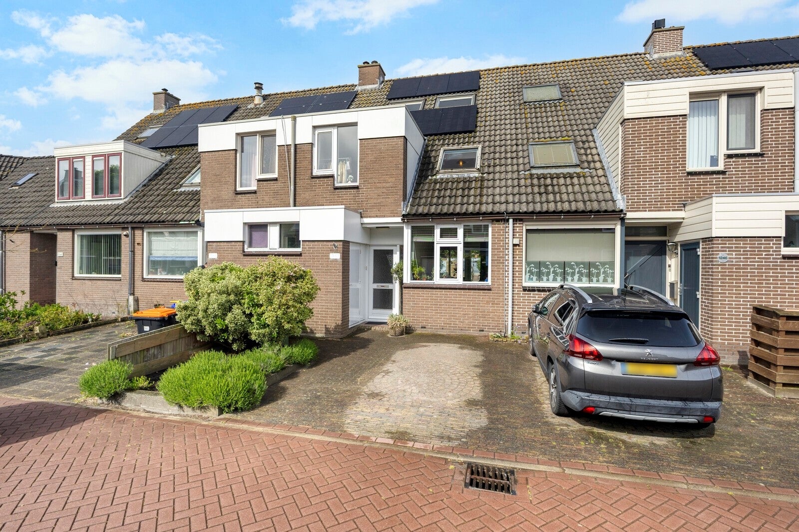 Huis Kruiszwin 1247 in Julianadorp