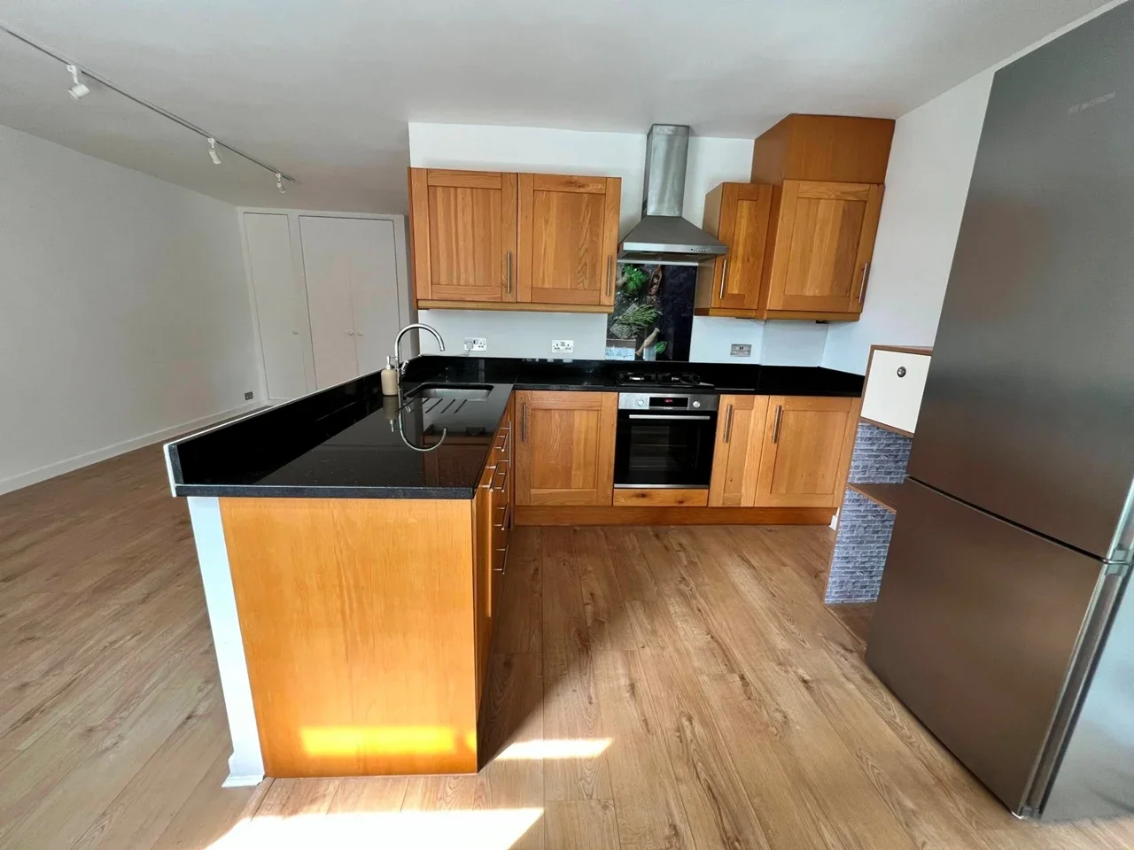 Flat Albemarle Road in Greater London
