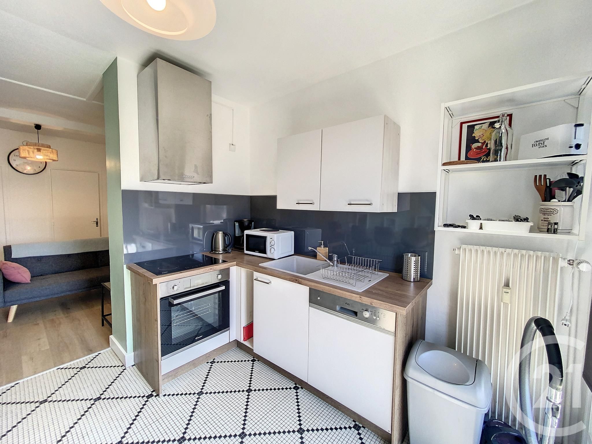 Chambre Rue Febvotte à Tours
