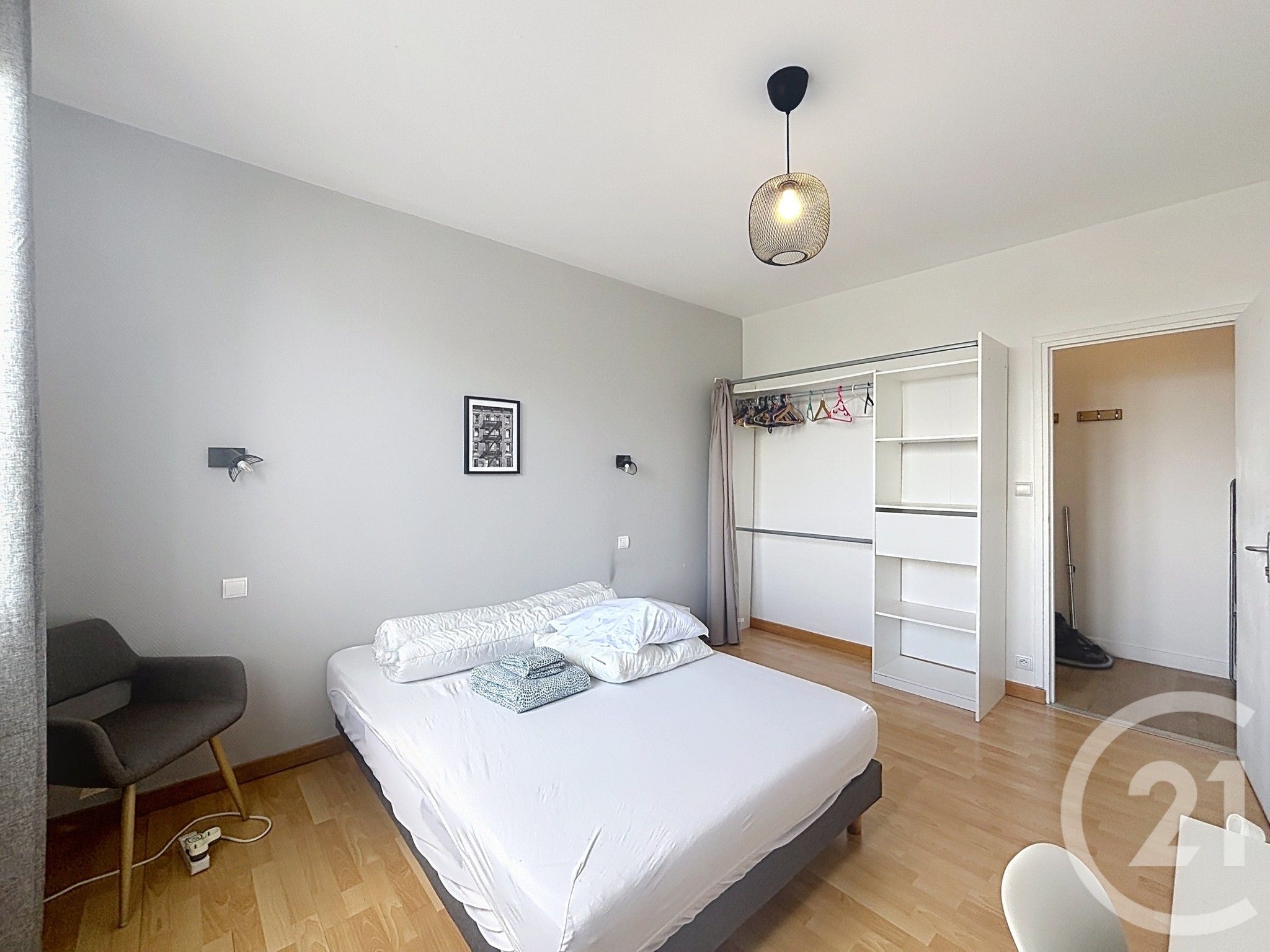 Chambre Rue Febvotte à Tours