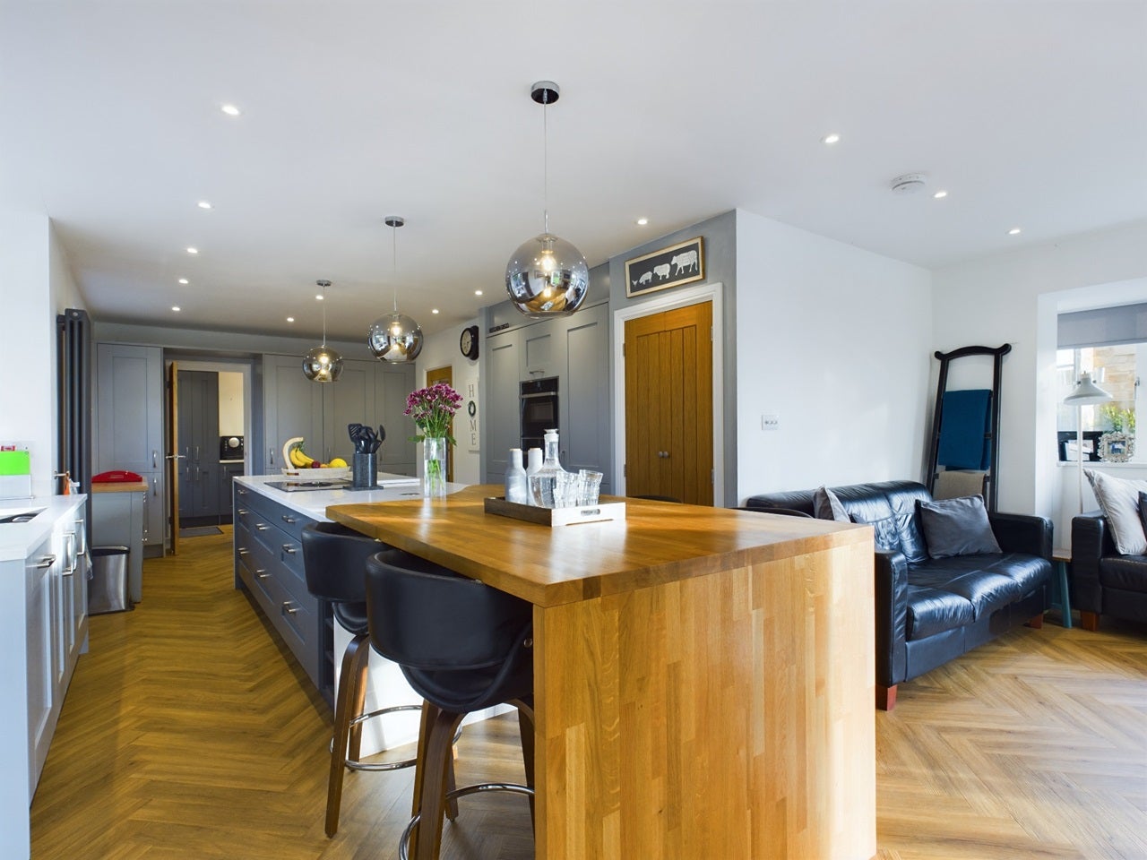 House Meadow View in Ashton-under-Lyne