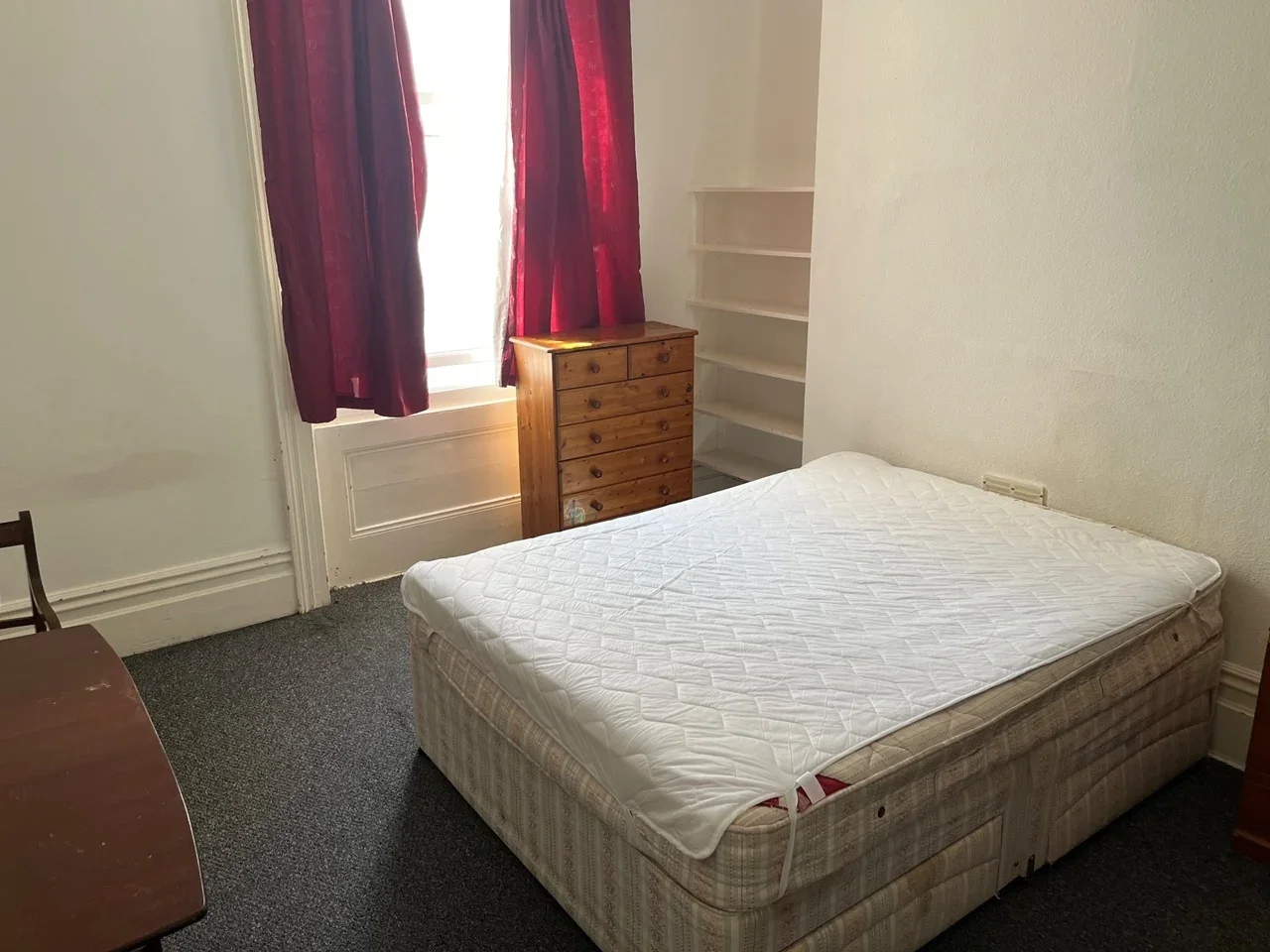 Room Carlisle Road in Eastbourne