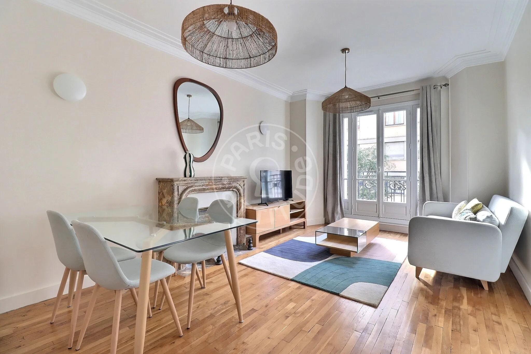 Flat Rue Thibaud in Paris