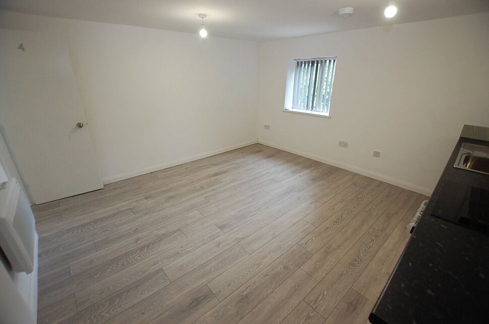 Flat Canterbury Street in Tameside