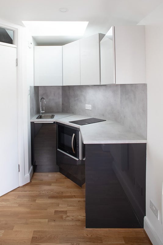 Room Brunswick Road in Greater London