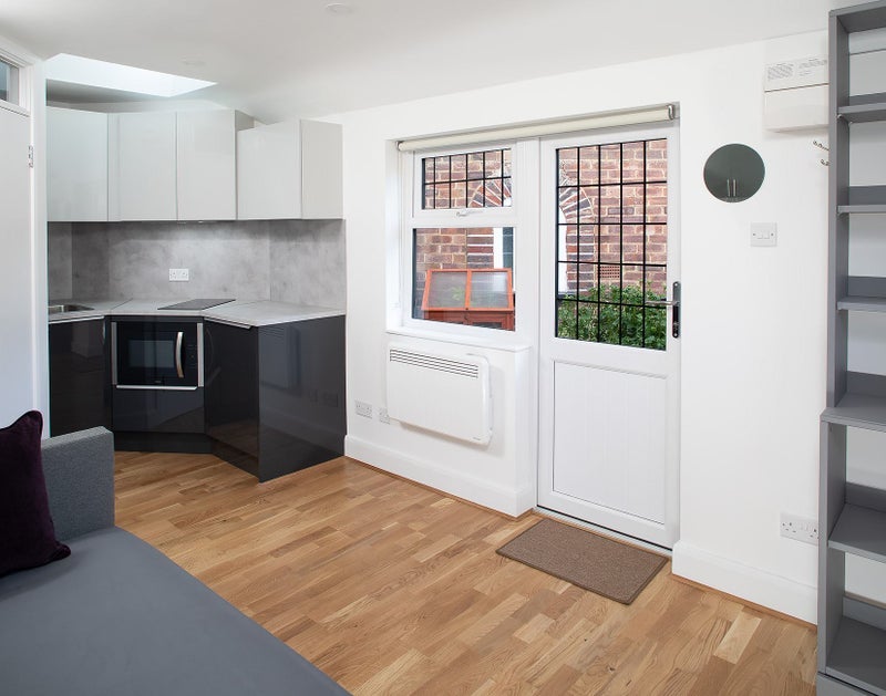 Room Brunswick Road in Greater London