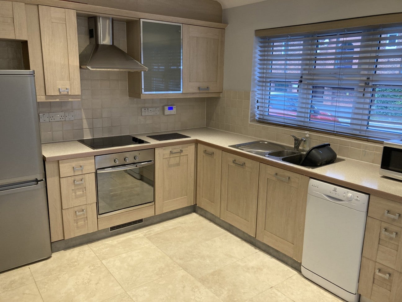 Flat Emlyn Lane in Mole Valley