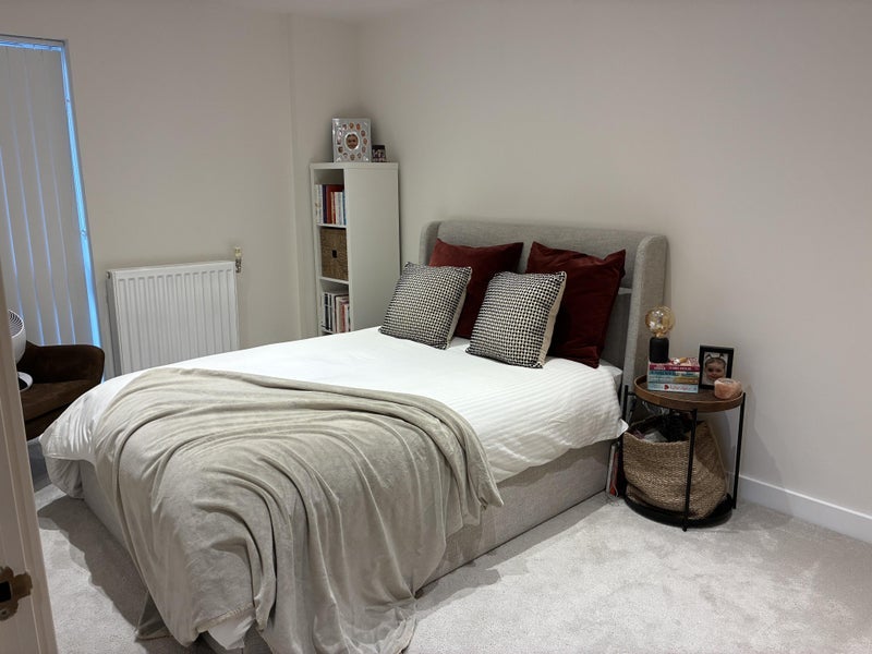 Room Fairthorn Road in Greater London