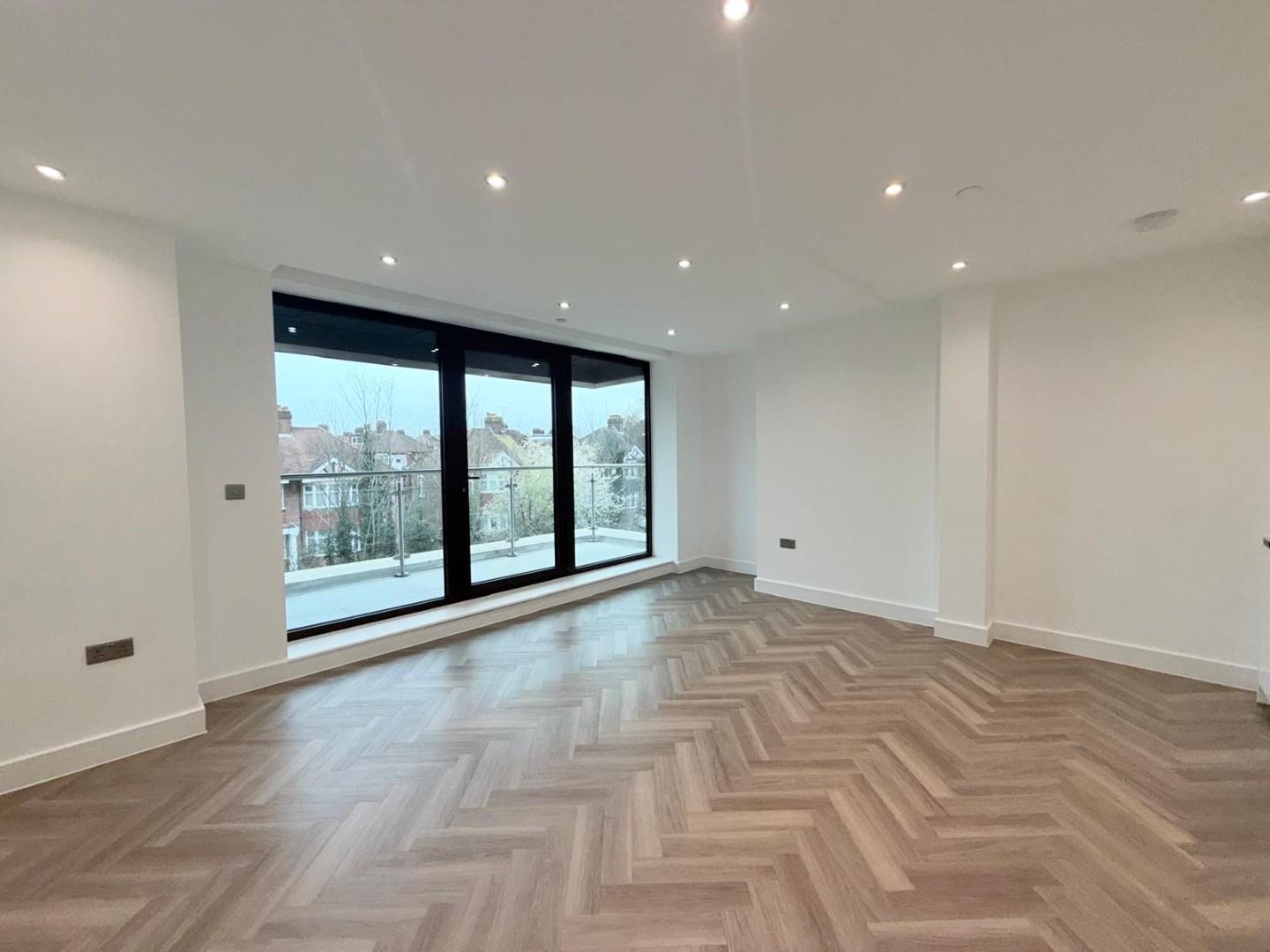 Flat Larkshall Road in Greater London