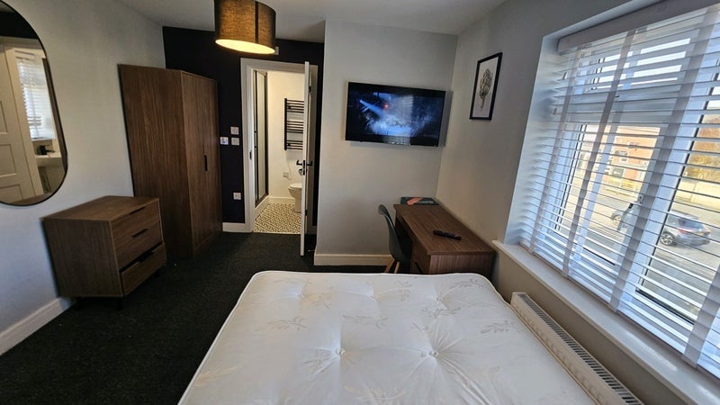 Room Chorley Road in Salford