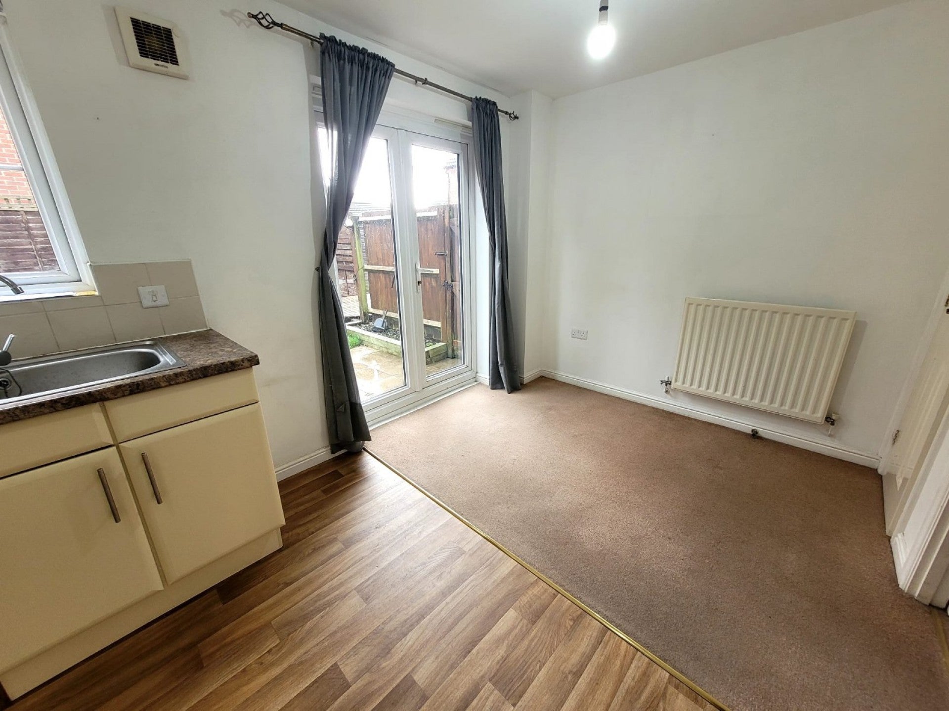 House Careys Way in Weston-super-Mare
