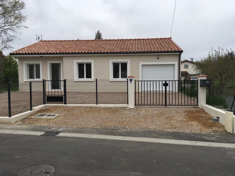 House Rue du Pont du Sor in Revel