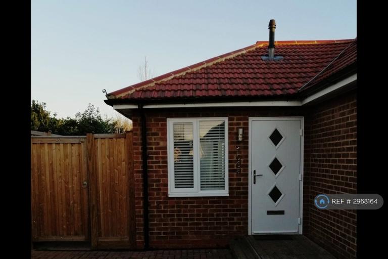 House Seacourt Road in Slough