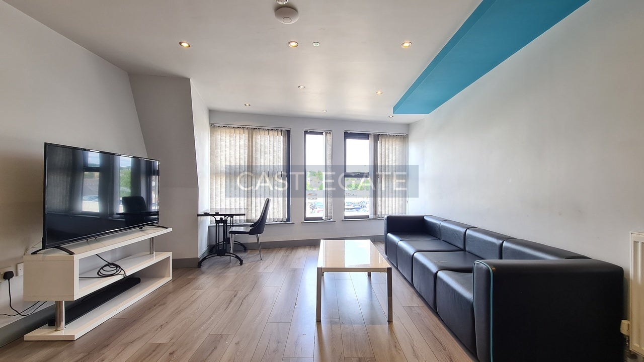 Room Dundas Street in Huddersfield